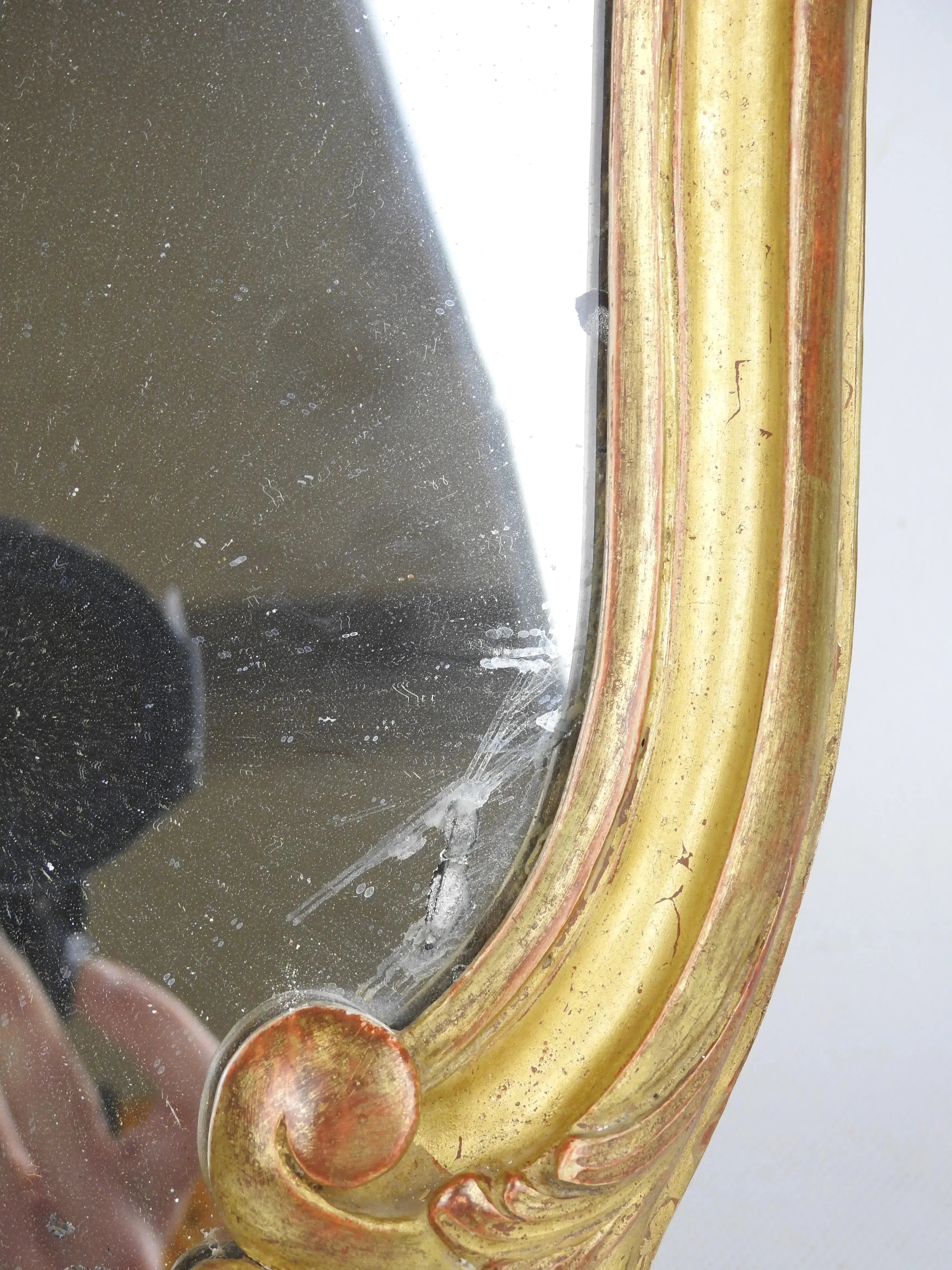Miroir Louis XV Bois Sculpté Stuc Doré XIXème Siècle, Hauteur 50 cm-{{shop name}}