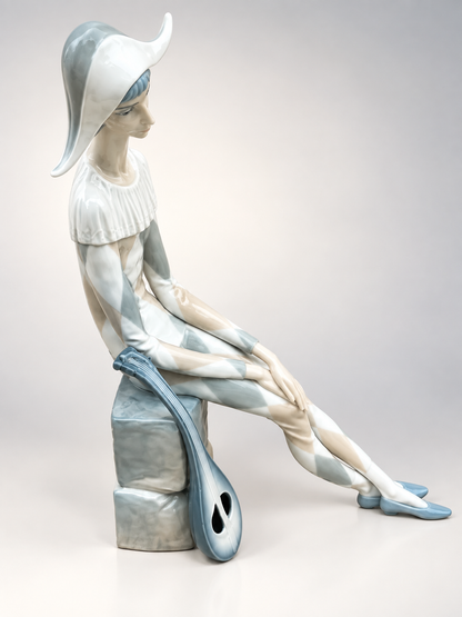 Lladro, superbe statuette Arlequin triste, réservé à Alessandro.