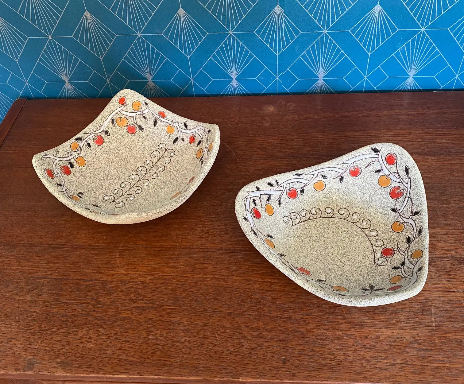 Vides poches anciens en céramique italienne des années 50. Fratelli Fanciullacci Antiquités de France