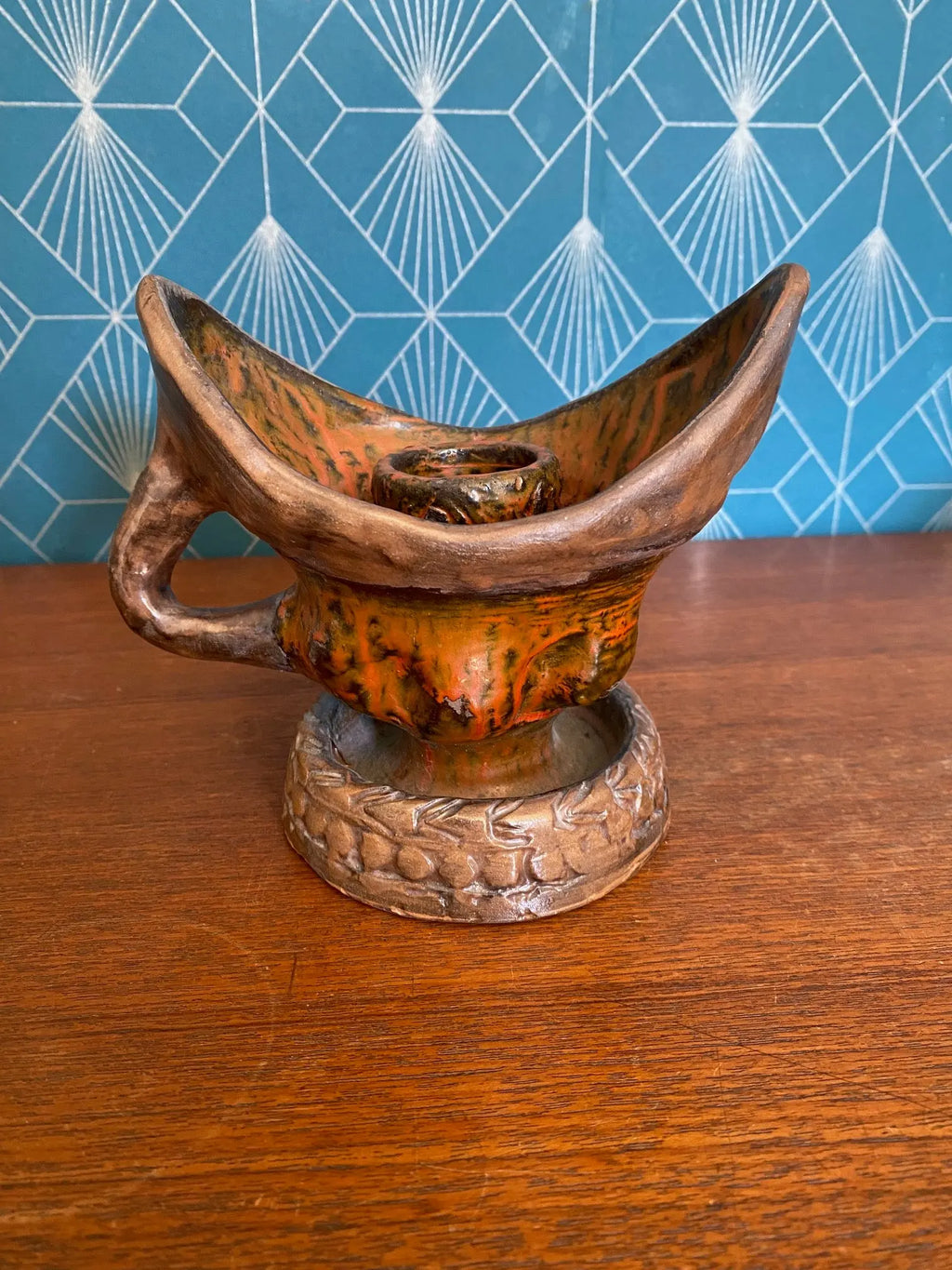 Bougeoir à main ancien, terre cuite, école Italienne Romacréa, des années 60. Antiquités de France