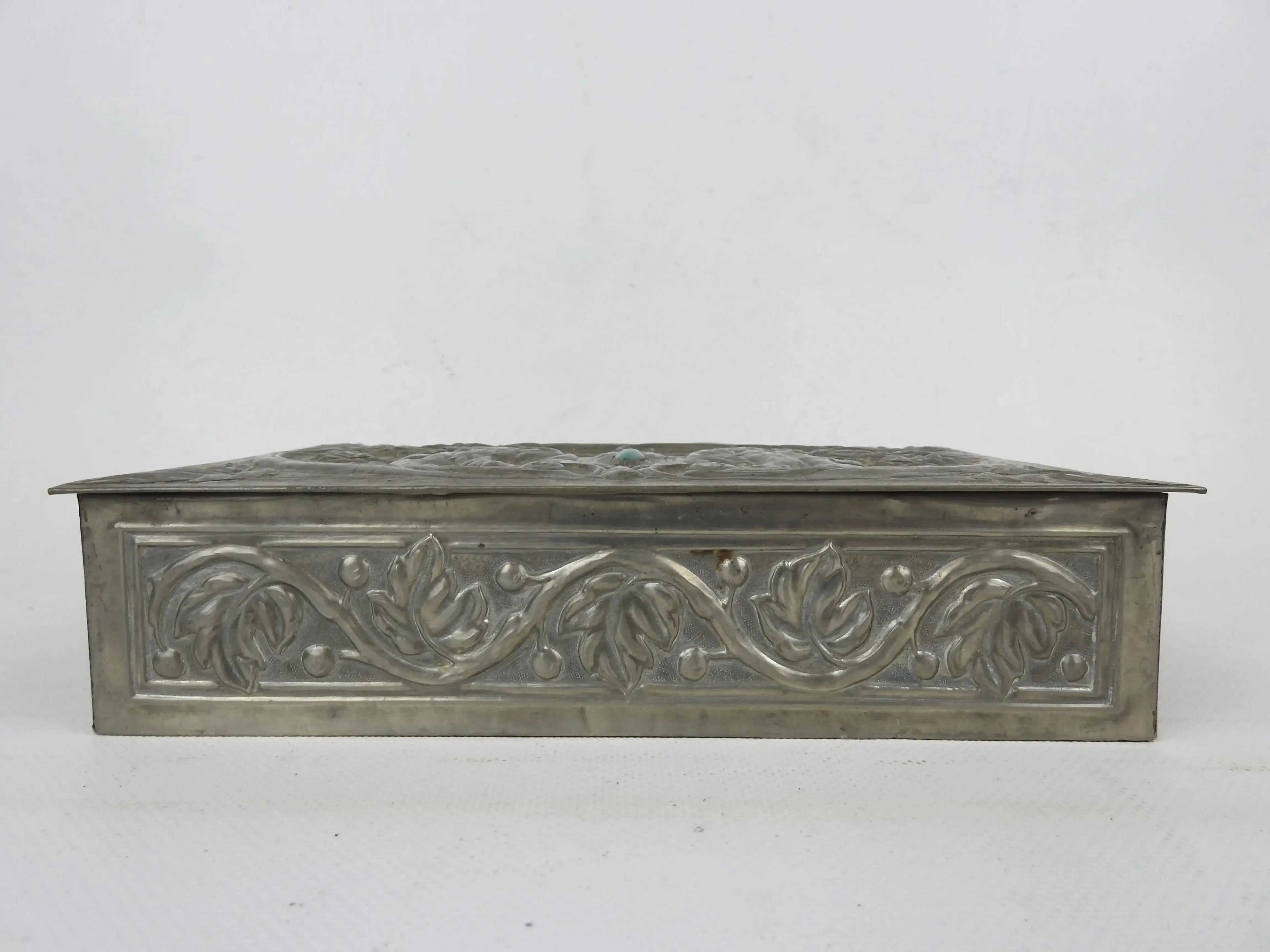 Boîte Étain Art Nouveau Alfred Daguet 25x15 cm Chimères Coffrage Bois-{{shop name}}