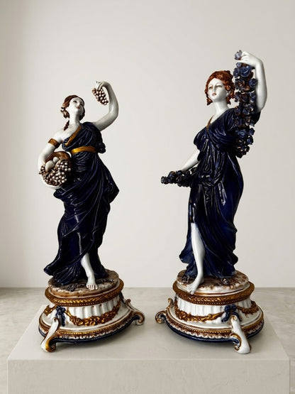 Statuettes allégorique en Porcelaine Capodimonte de Tiche, signées Gallotti Bleu Cobalt et or 33cm