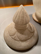 Pot à couvert ancien, Albâtre, d' époque art déco. Bel état. Antiquités de France