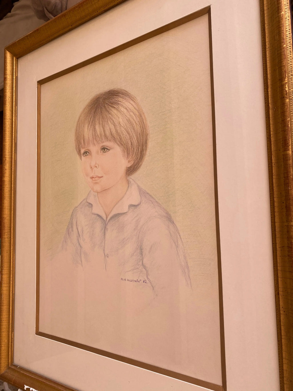 Portrait ancien signé Mestrallet, pastel des années 80, encadré sous verre, pièce unique Antiquités de France
