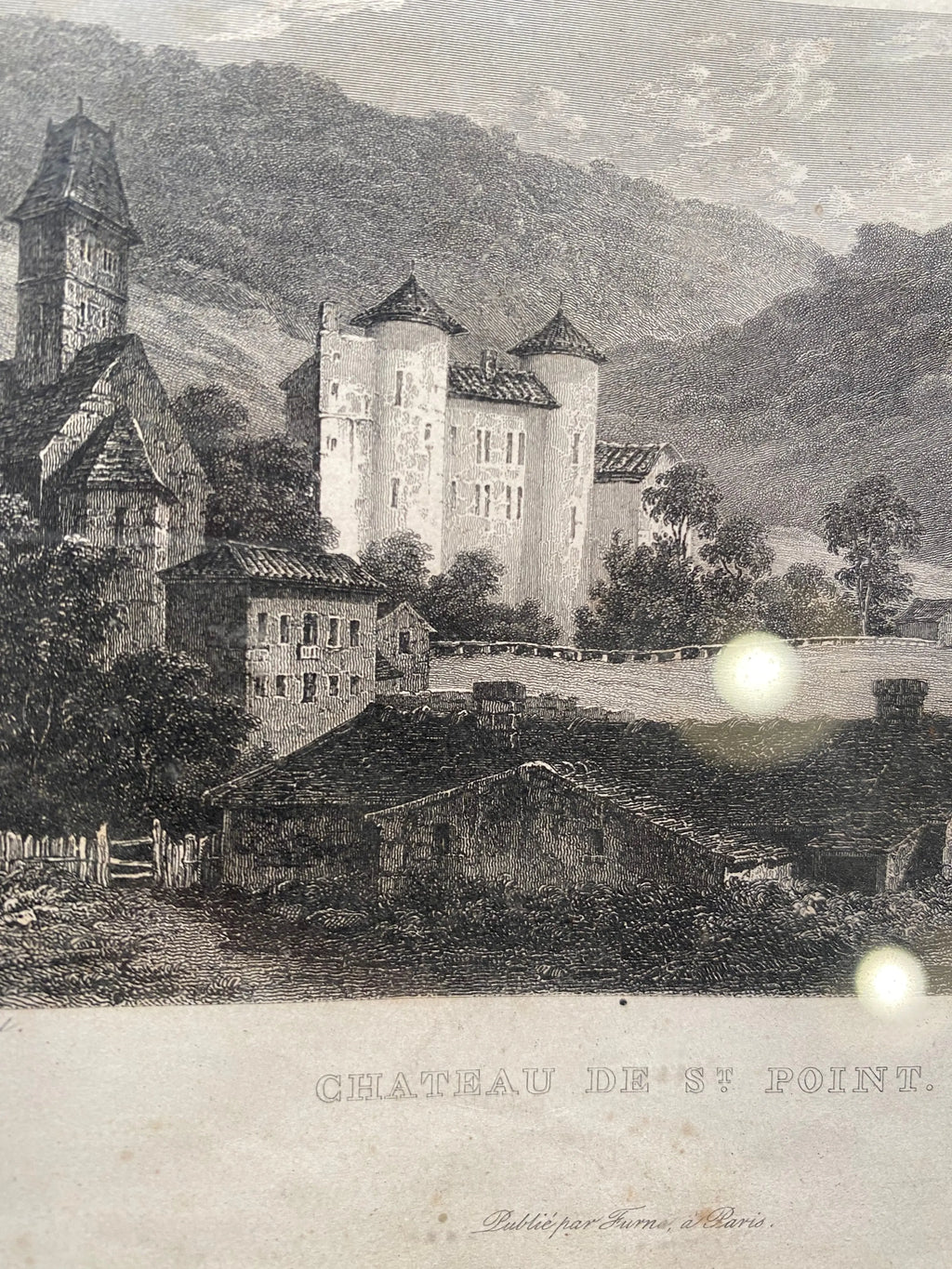 Gravure signée du XIXème siècle, encadrée, sous verre. Château de St Point en Soane et Loire. Antiquités de France