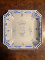 Assiette Chinoise du XIXème COURONNE MONOGRAMMEE, Hong Kong, Wong Li, fait main Antiquités de France