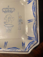 Assiette Chinoise du XIXème COURONNE MONOGRAMMEE, Hong Kong, Wong Li, fait main Antiquités de France