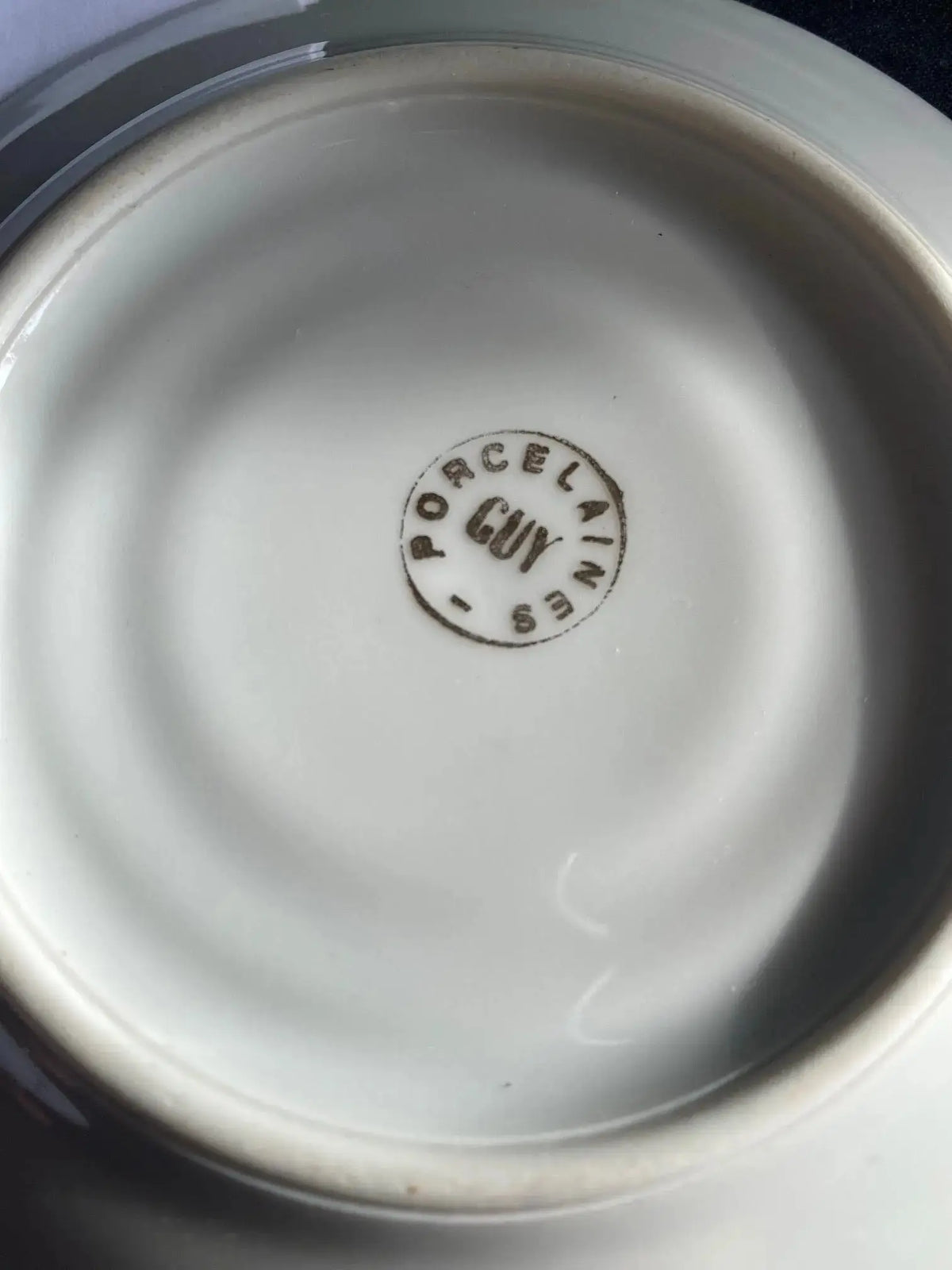 Lot tasses et sous-tasses Guy en porcelaine XIXème – décor Japonais irisé-{{shop name}}
