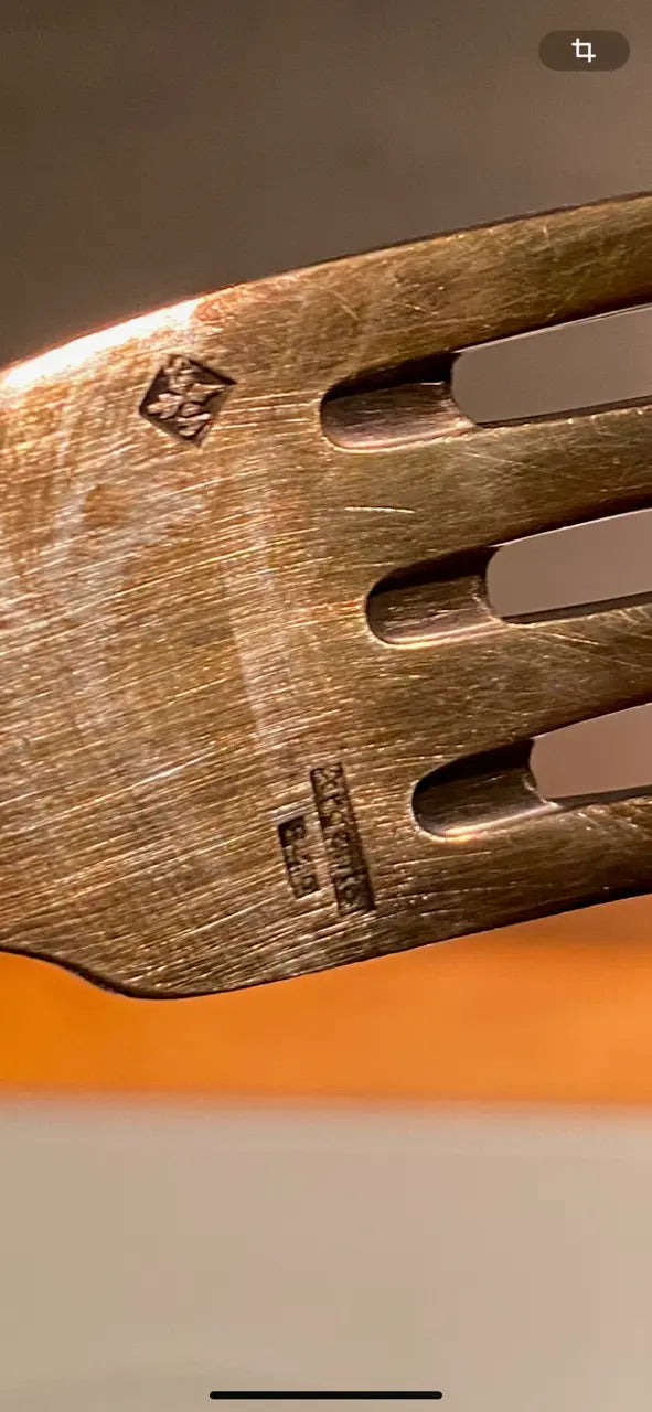 Orfèvrerie Argental époque art déco, FOURCHETTE ET COUTEAU, métal argenté, LAME INOX. Antiquités de France