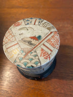 Ancienne boîte en porcelaine de Chine, forme tube, à couvert. Epoque XIXème. Antiquités de France