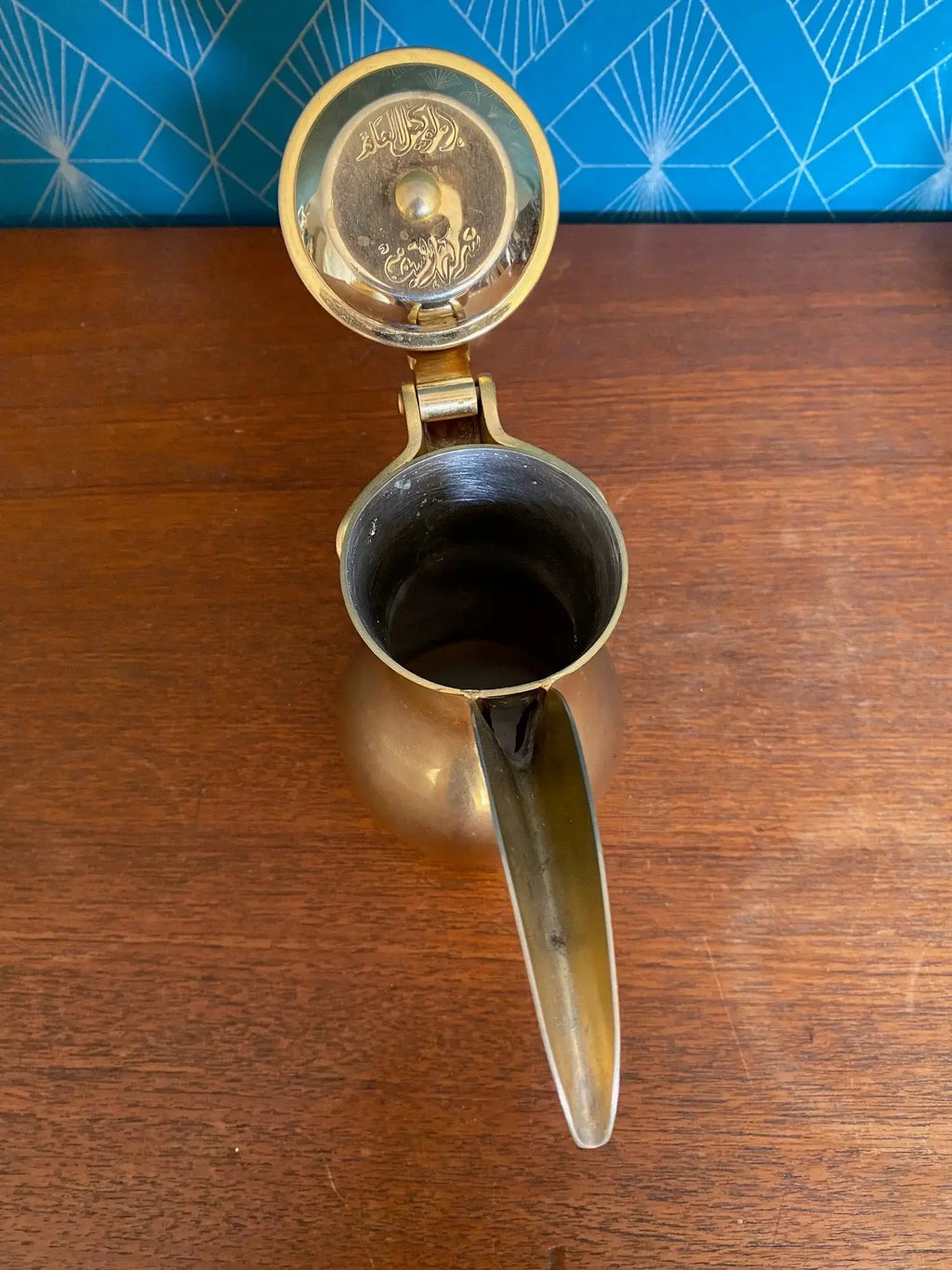 Cafetière orientale Dallah – cuivre ou laiton, symbole arabe gravé, 15 cm, vintage-{{shop name}}
