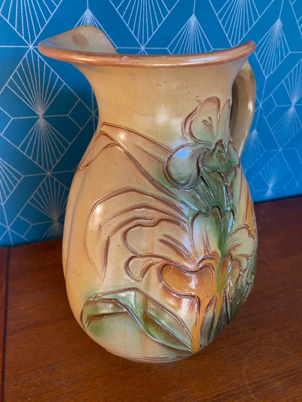 Grand pichet ancien en terre cuite, école Italienne Romacréa des années 50. Antiquités de France