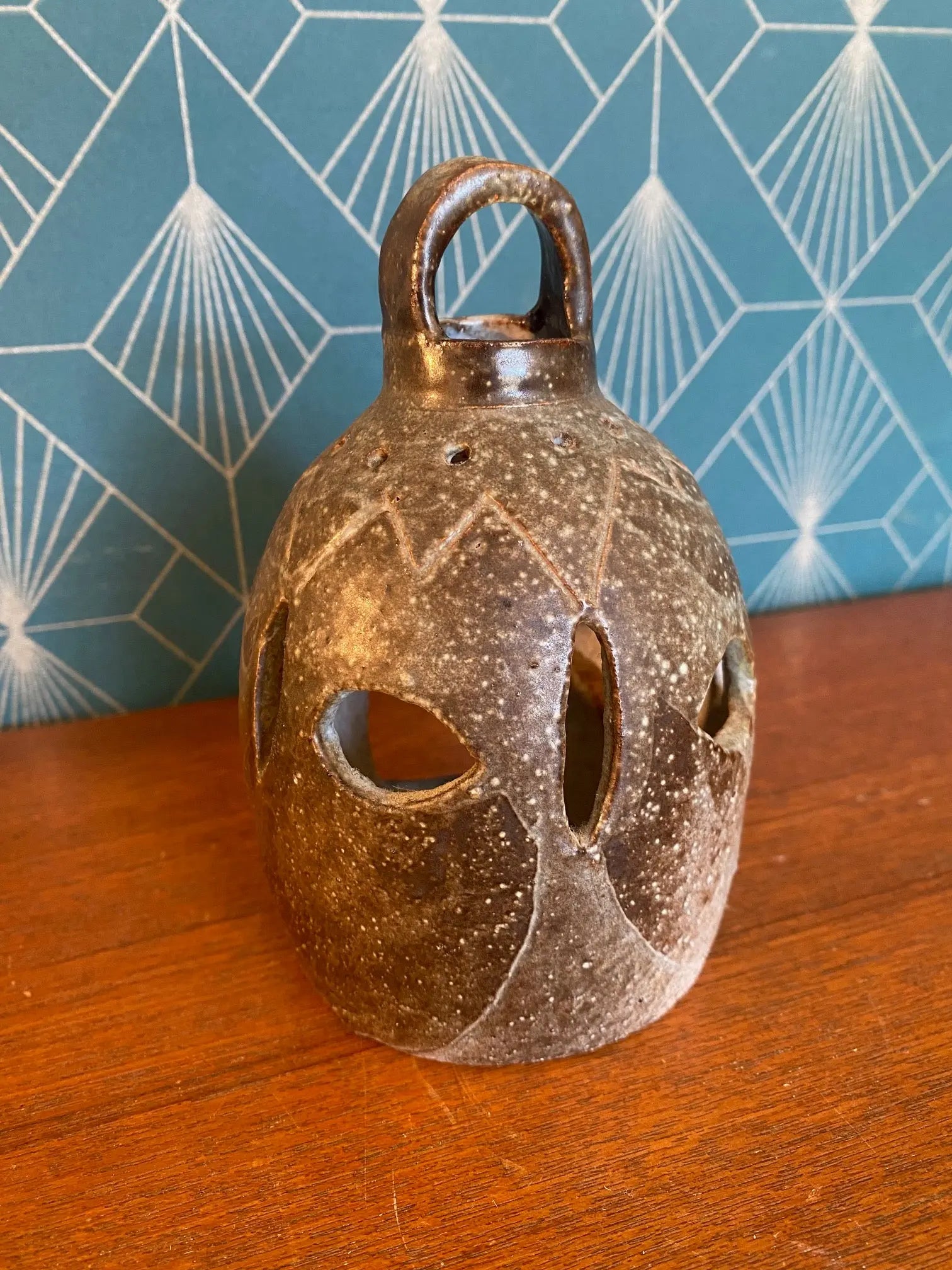 Lanterne ancienne signée Cornille, grès émaillé, terre du Berry. Antiquités de France