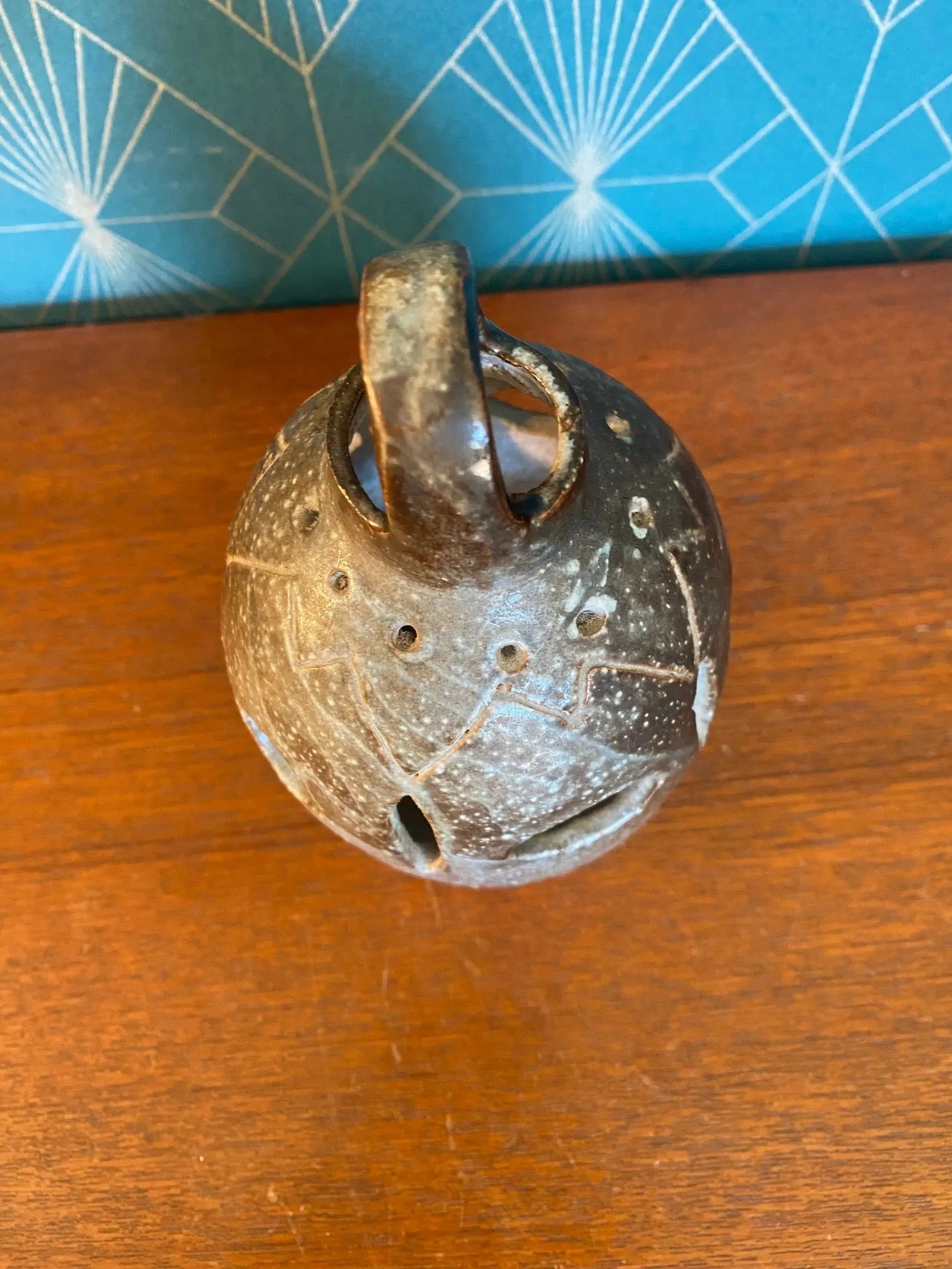 Lanterne ancienne signée Cornille, grès émaillé, terre du Berry. Antiquités de France