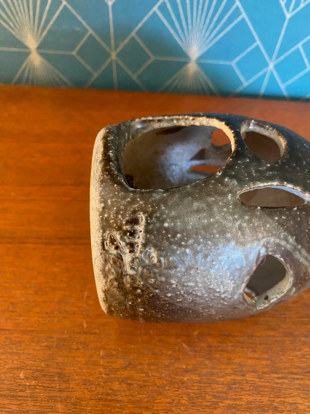 Lanterne ancienne signée Cornille, grès émaillé, terre du Berry. Antiquités de France