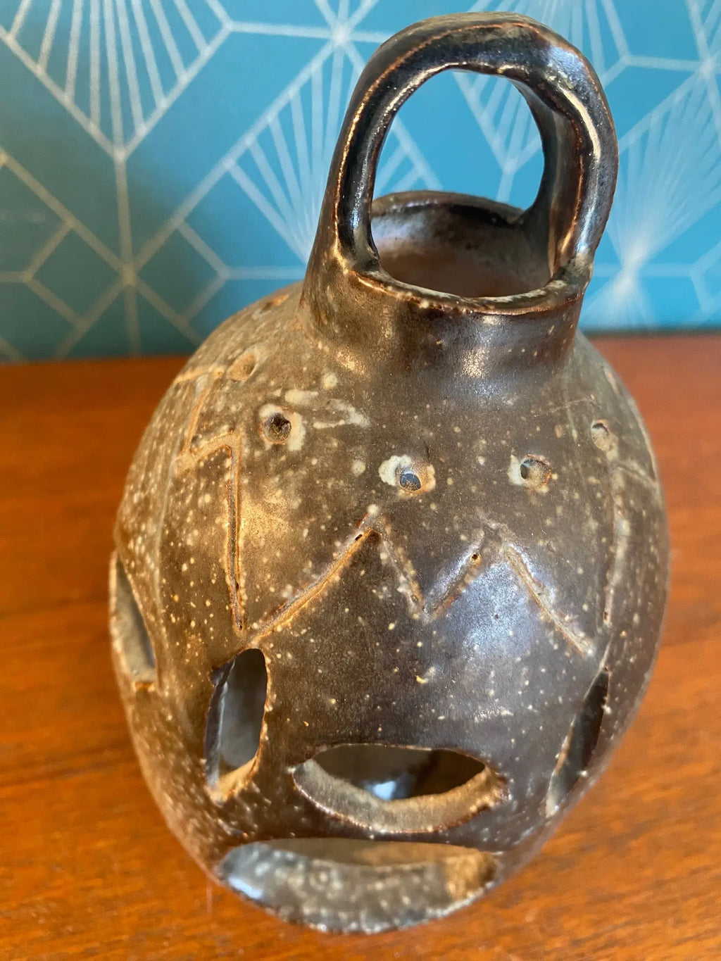 Lanterne ancienne signée Cornille, grès émaillé, terre du Berry. Antiquités de France