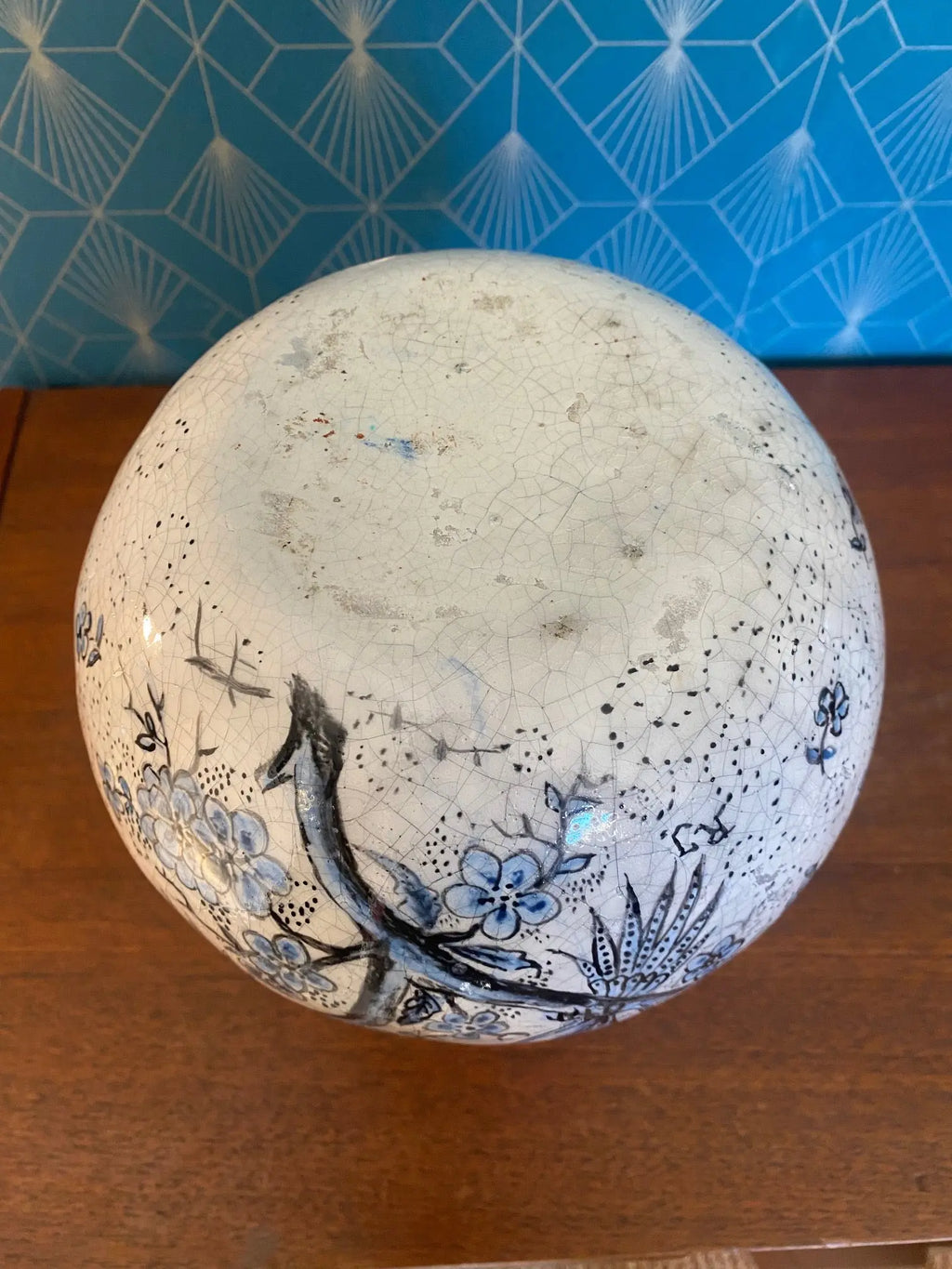 Ancienne terre cuite émaillée, école Italienne Romacréa, 1950 pour ce vase boule transformé en pied de lampe. Antiquités de France