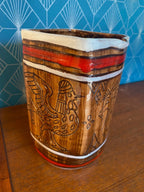 Ancien pichet en Céramique émaillée, à section carré et décors Zoomorphe, école Italienne Romacréa, des années 60. Antiquités de France