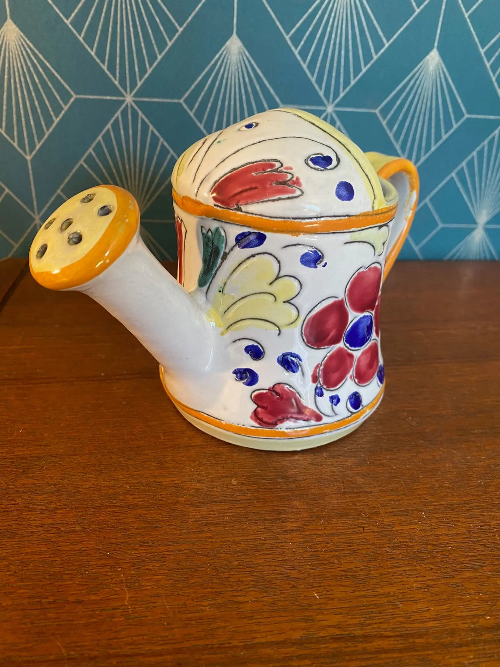 Petite verseuse ancienne, en terre cuite émaillée, école Italienne Romacréa. Frome arrosoir. Antiquités de France