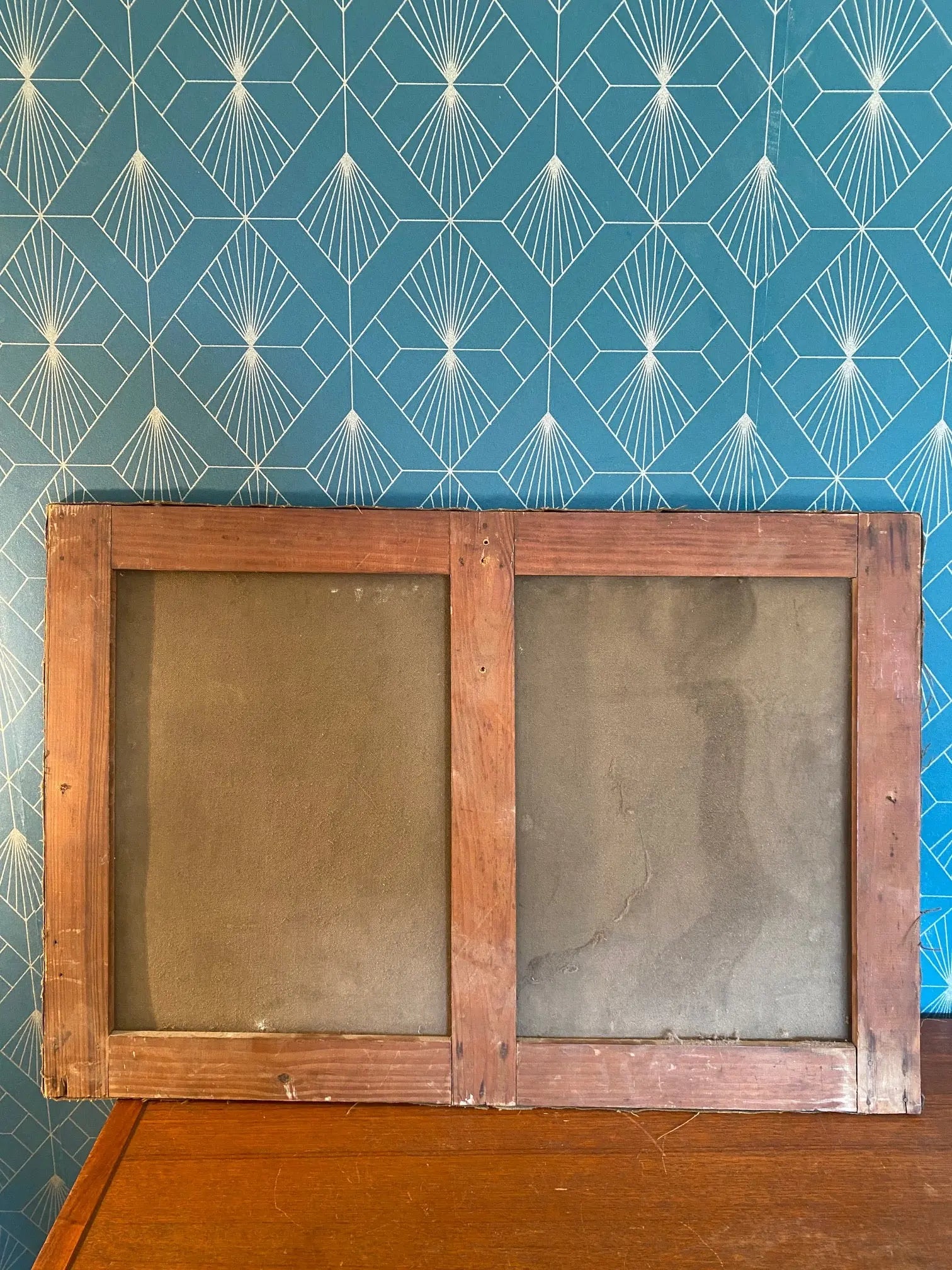 Huile sur toile, Bretagne, tableau signé, plage, mer. Datée de 1947. Prévoir quelques petites restaurations. Antiquités de France