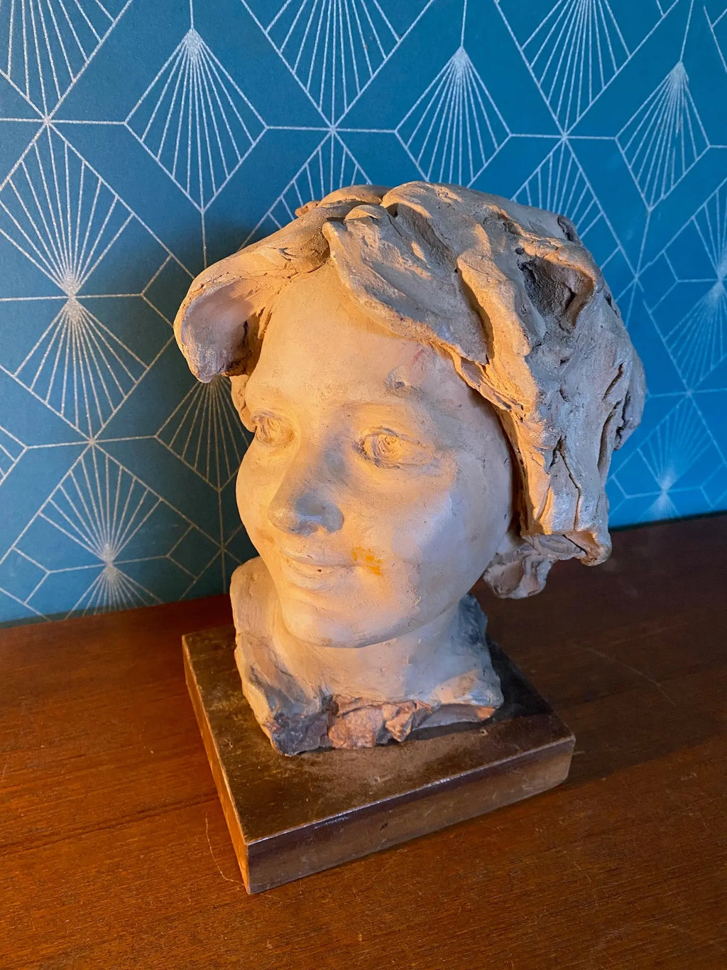 Buste en terre cuite XIXème. Etude d'un visage d'enfant attribué à Carpeaux. Antiquités de France