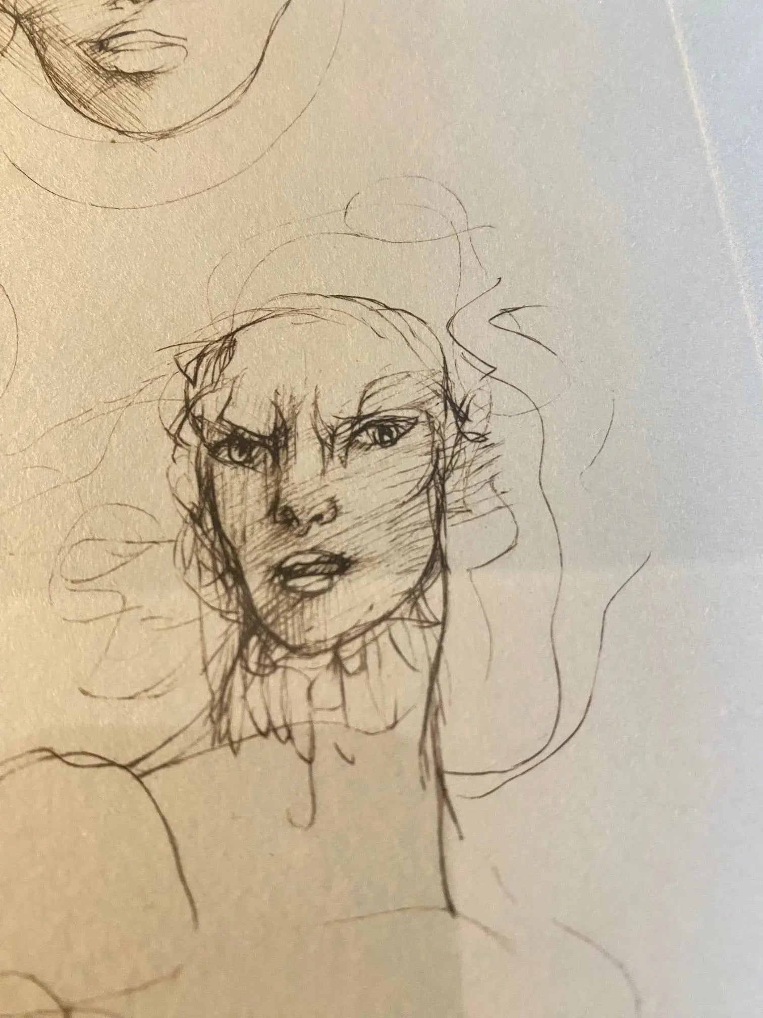 Lithographie Léonor Fini – "Visages", signée 71/280, superbe cadre doré-{{shop name}}