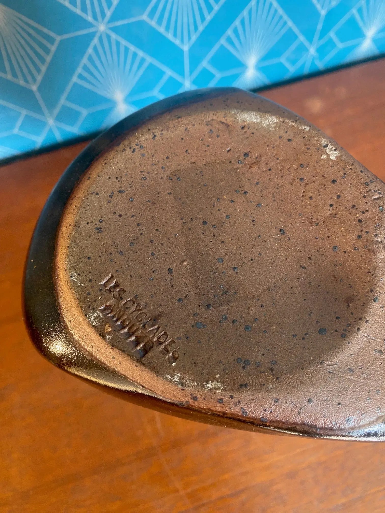 VASE ANCIEN, CERAMIQUE ANDUZE , LES CYCLADES, par ROLAND ZOBEL. Antiquités de France