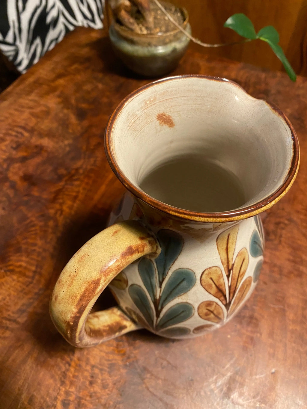 Verseuse céramique Malarmey Vallauris – décor feuilles cloisonnées, années 50-{{shop name}}