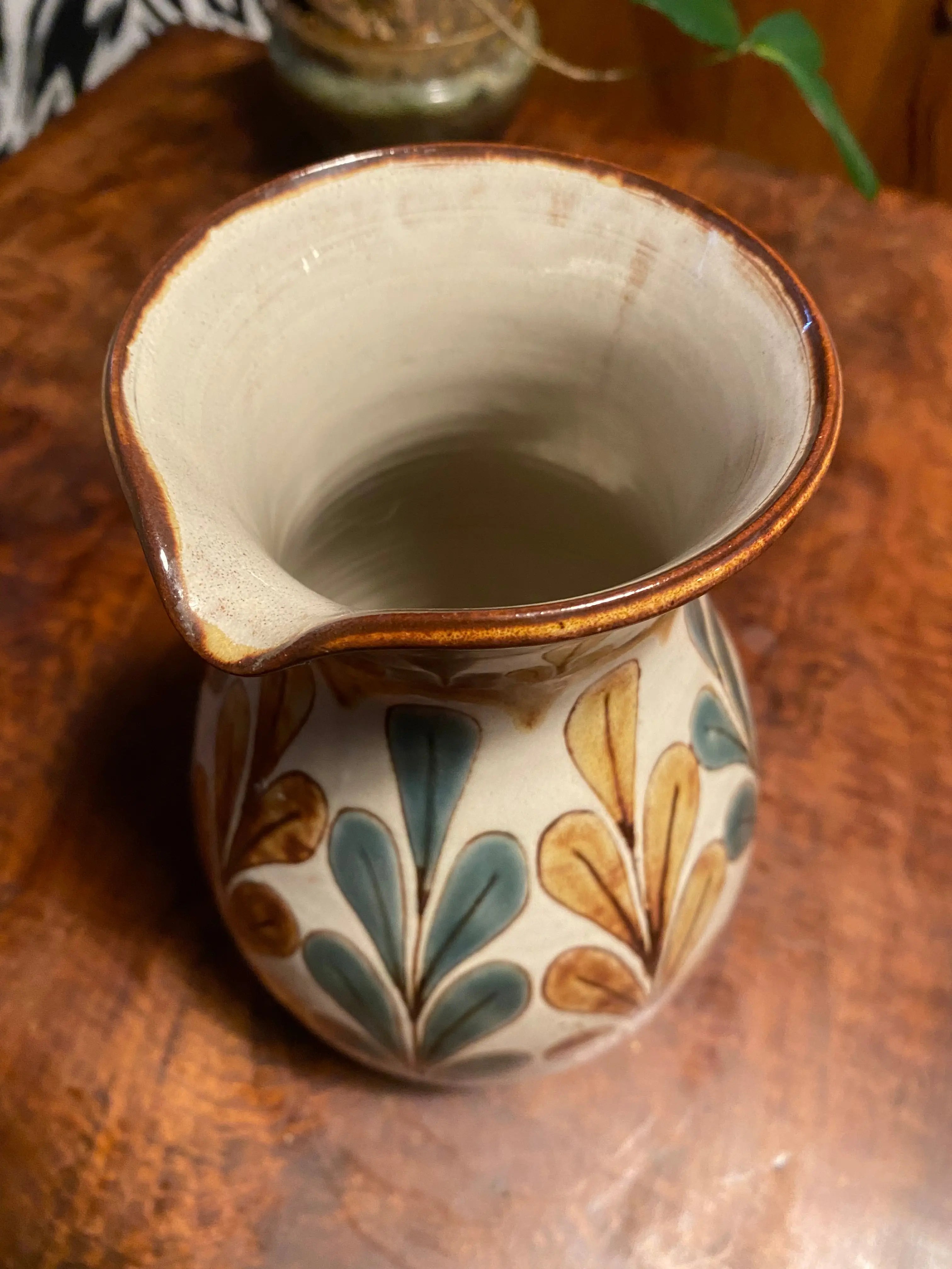 Verseuse céramique Malarmey Vallauris – décor feuilles cloisonnées, années 50-{{shop name}}