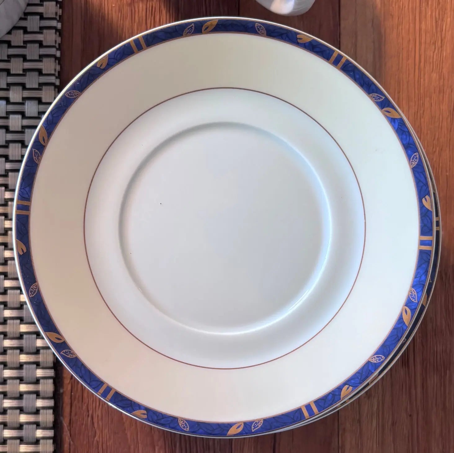 Service de table Guy Degrenne en porcelaine de Limoges complet et Jamais servi Antiquités de France