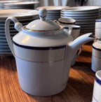 Service de table Guy Degrenne en porcelaine de Limoges complet et Jamais servi Antiquités de France