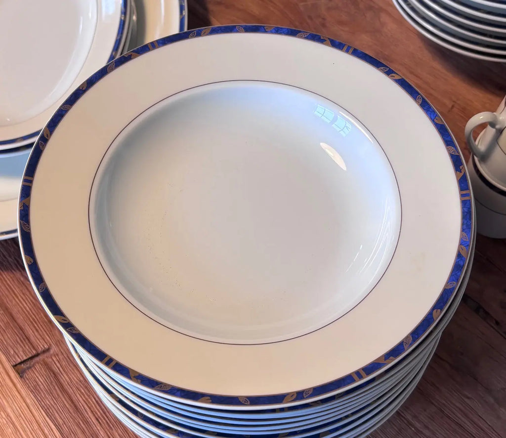 Service de table Guy Degrenne en porcelaine de Limoges complet et Jamais servi Antiquités de France