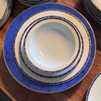 Service de table Guy Degrenne en porcelaine de Limoges complet et Jamais servi Antiquités de France