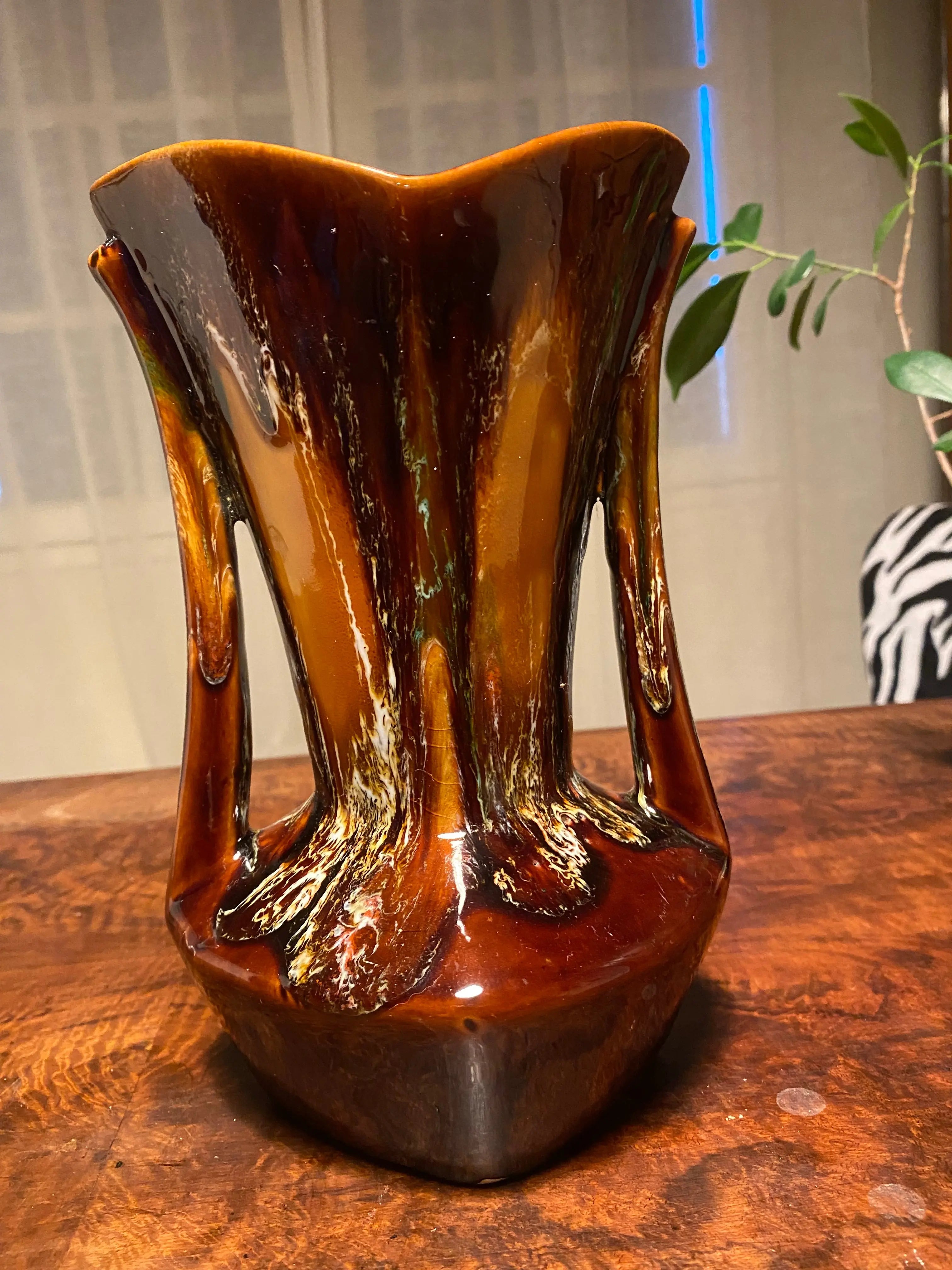 Vase vintage signé Vallauris, vase à oreilles en céramique émaillée, numéroté. Antiquités de France