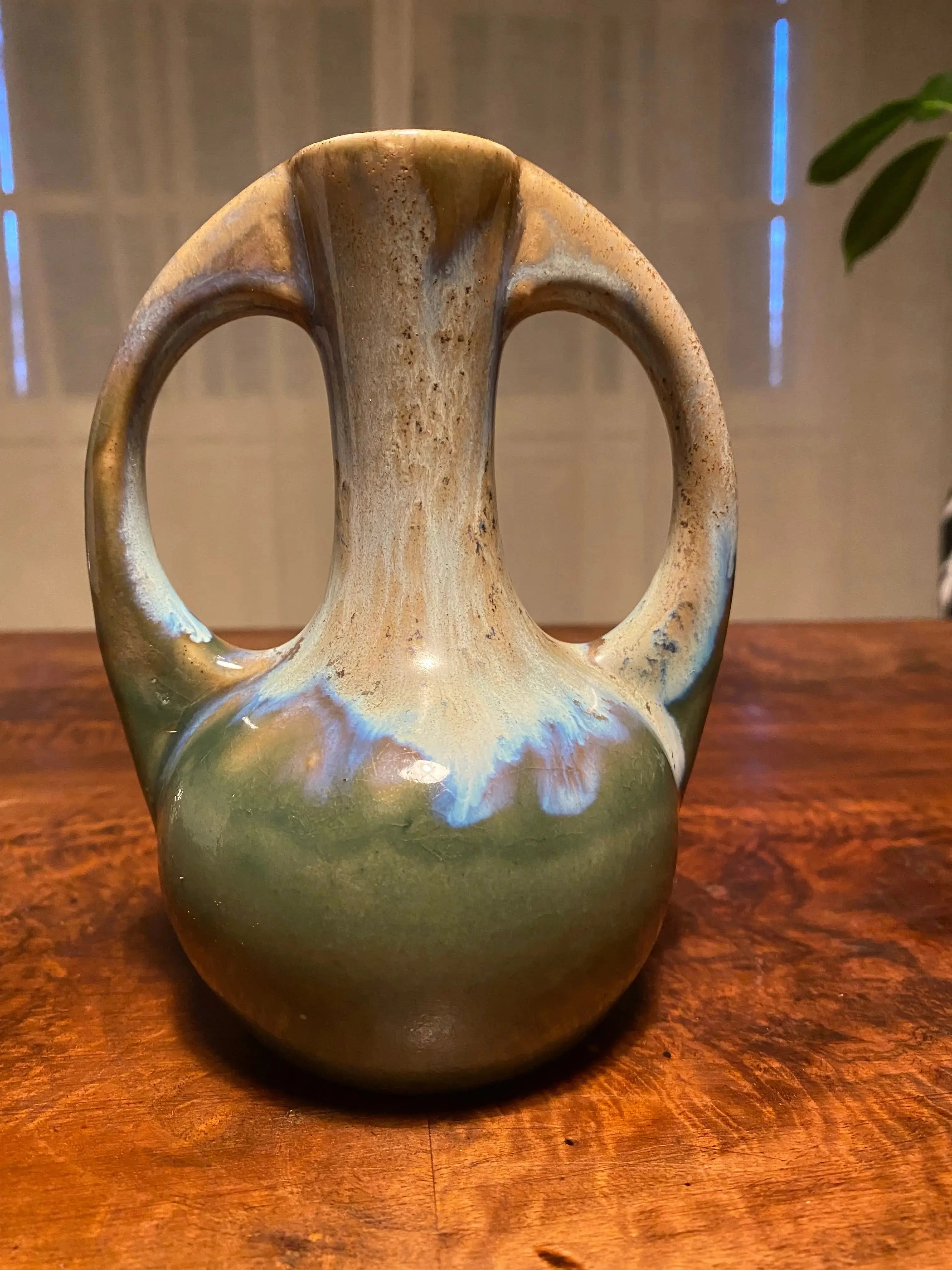 Vase ancien signé Alpho , soliflore en céramique , au décor marmoréen. Art déco.-{{shop name}}