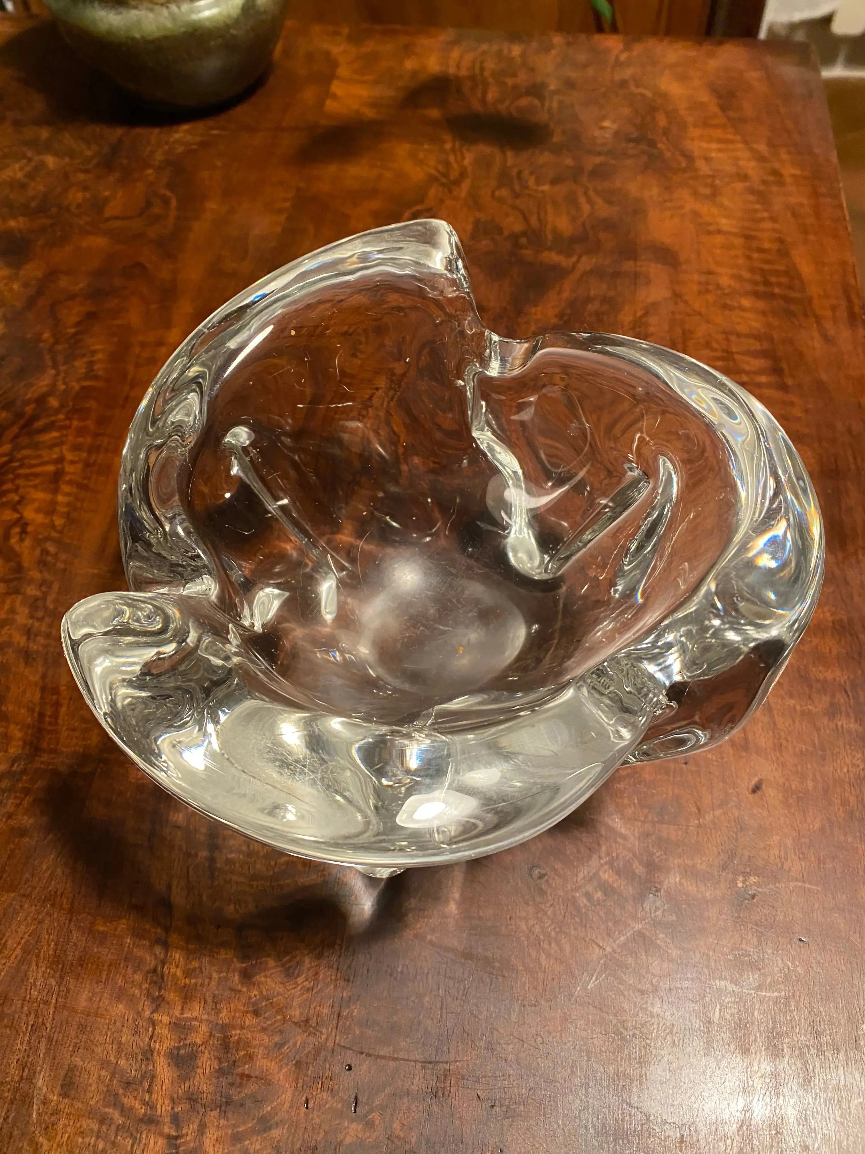 Cendrier à pipe, en CRISTAL DE Sèvres, époque art déco. Signé.-{{shop name}}