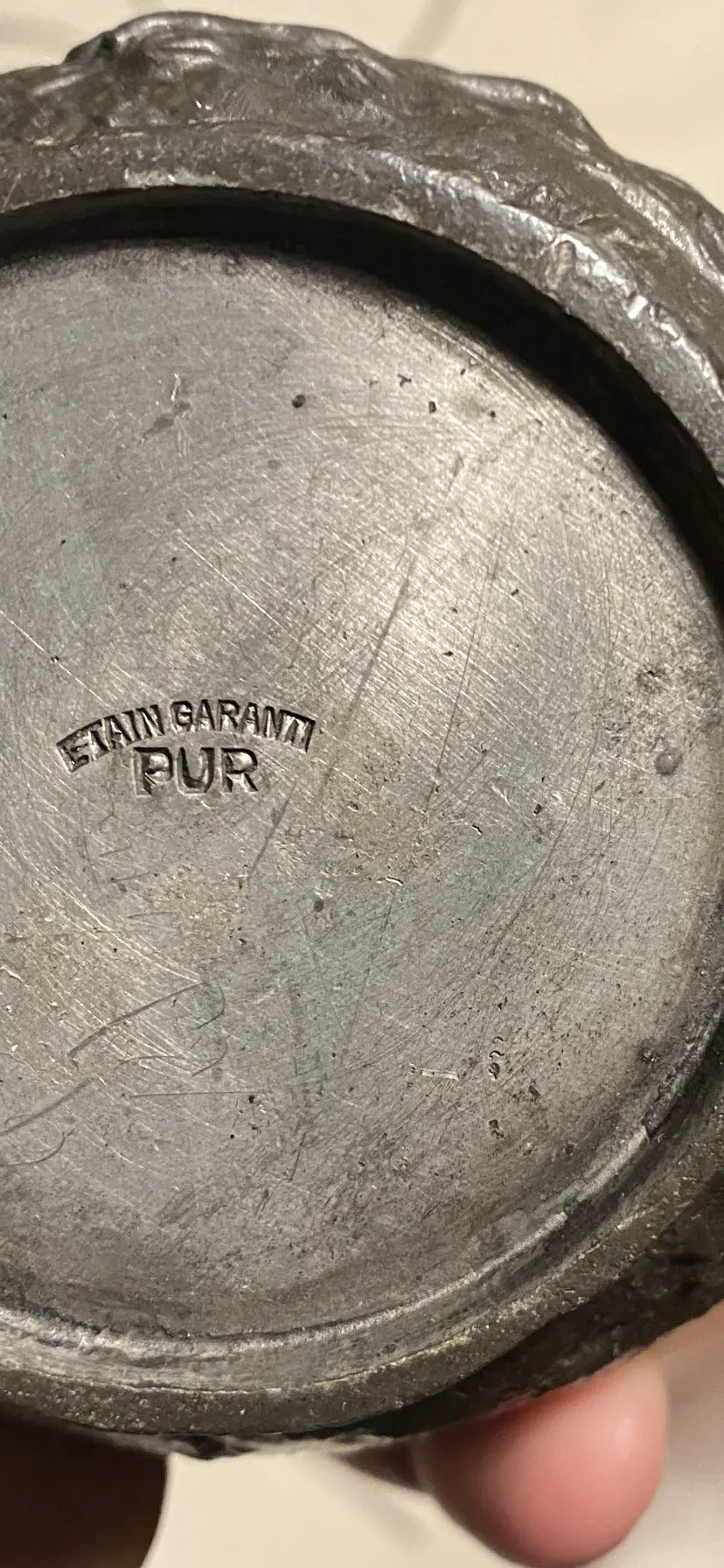 Pichet ancien signé, Charles Théodore Perron , années 1900, Pichet Art Nouveau en étain. Antiquités de France