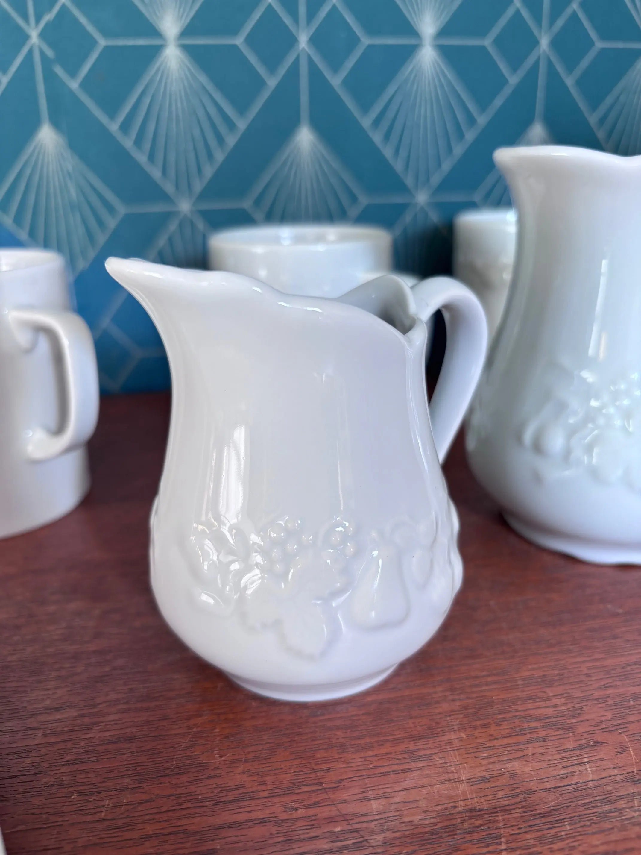 Porcelaine de Limoges par Deshoulières, modèle California en parfait état. Antiquités de France