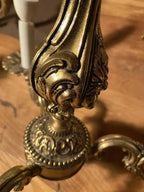 Lustre style Louis XVI, XXe 3 branches décor rocailles, superbe et fonctionnel.-{{shop name}}