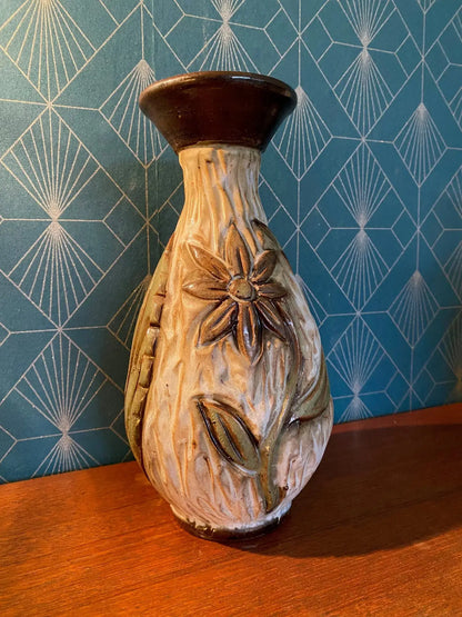Vase ancien signé , céramique du début XXème, à Décor de fleurs. Signé LOSSON. Antiquités de France