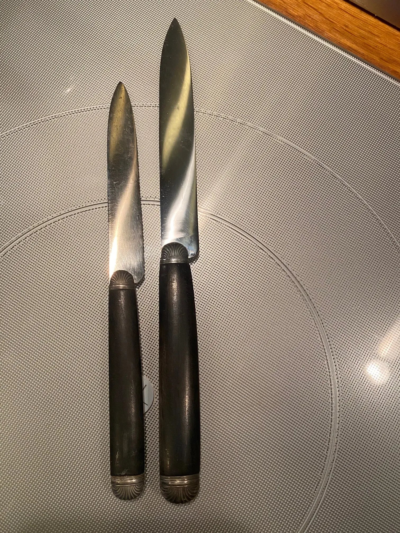 Couteaux de table ancien, bois d'ébène, époque Napoléon III, 6 grands ,6 petits. Antiquités de France