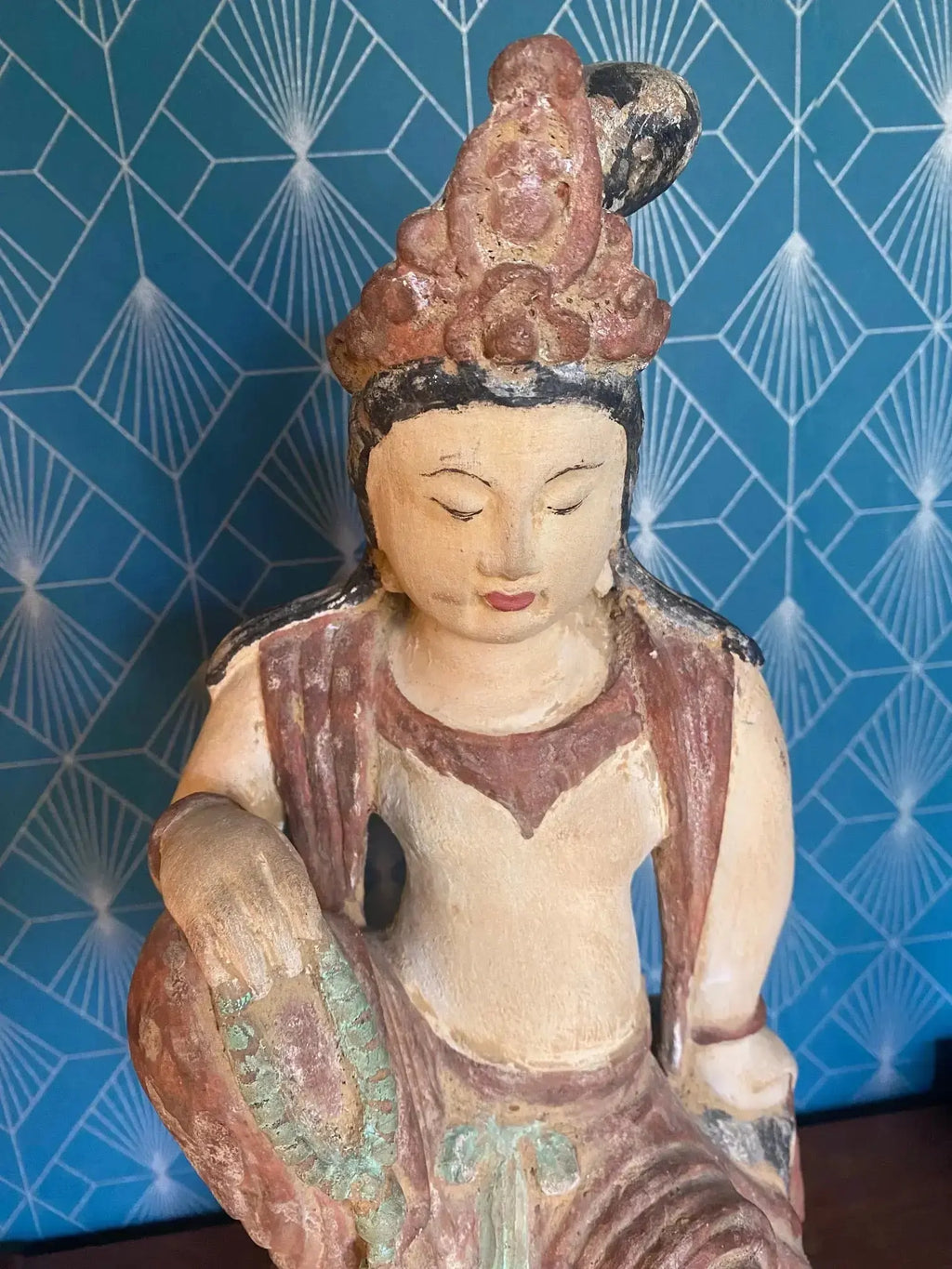 Statue chinoise ancienne Guanyin, dynastie Song ( 960-1279) terre cuite. Antiquités de France
