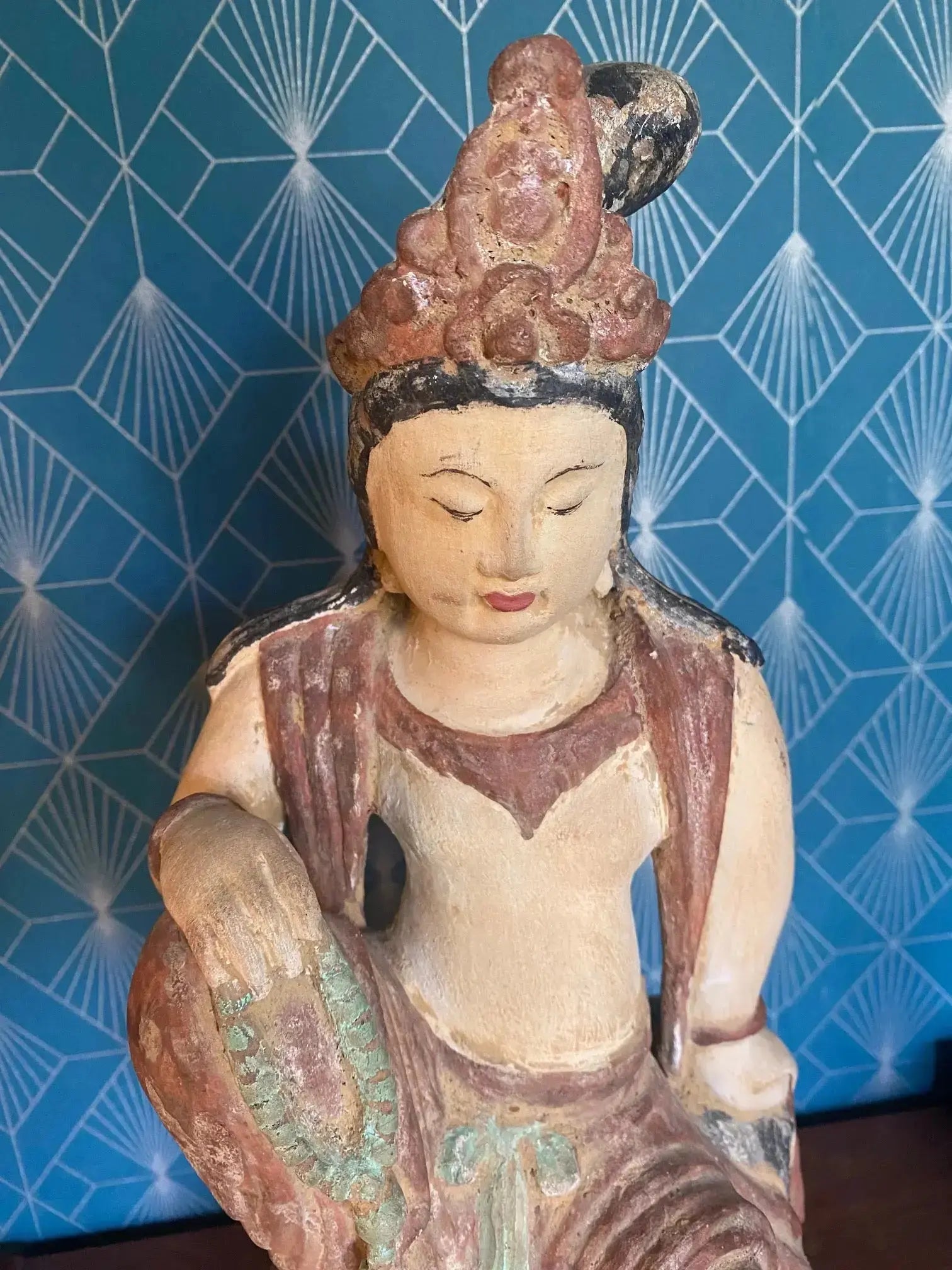 Statue chinoise ancienne Guanyin, dynastie Song ( 960-1279) terre cuite. Antiquités de France