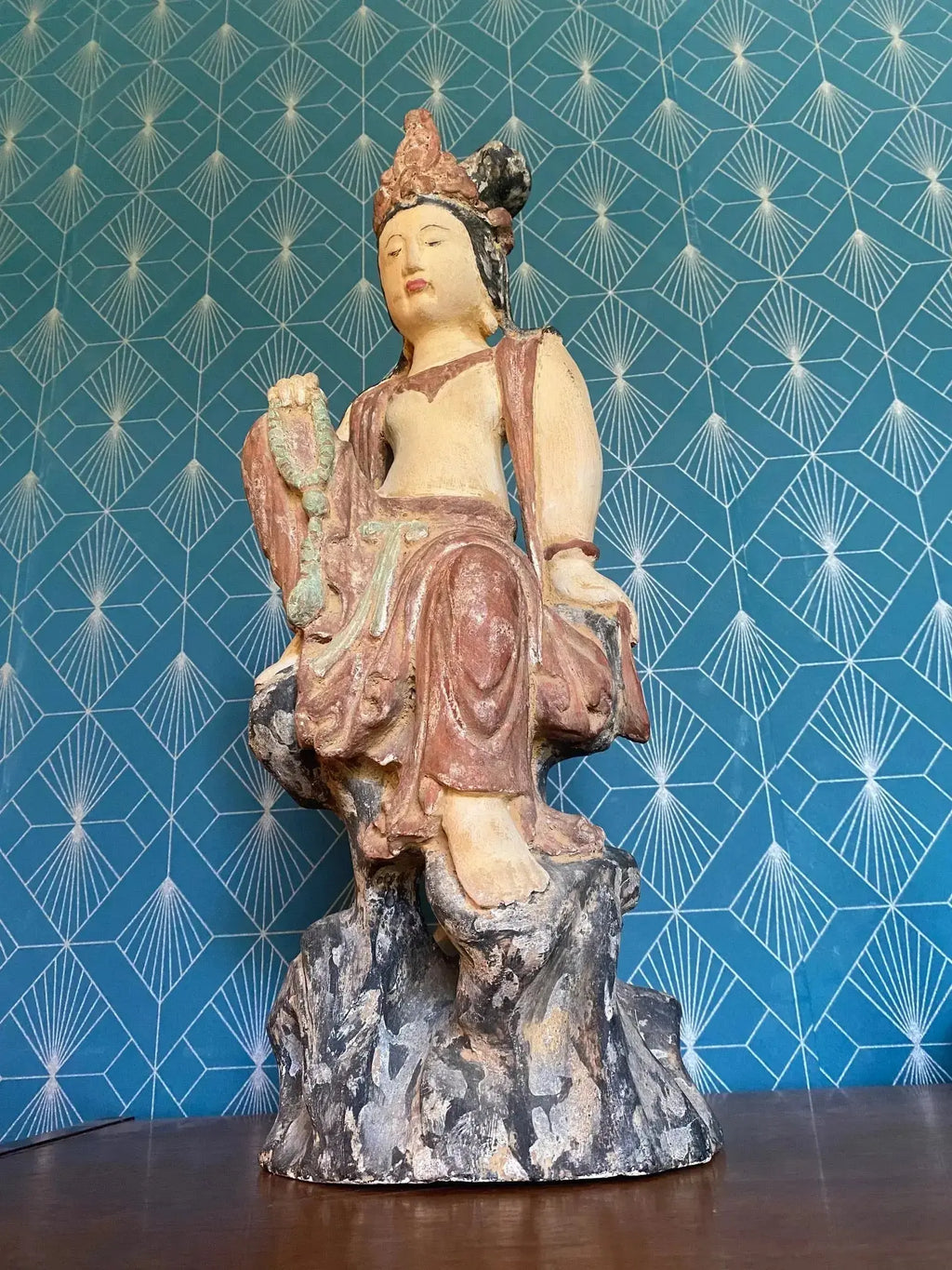 Statue chinoise ancienne Guanyin, dynastie Song ( 960-1279) terre cuite. Antiquités de France