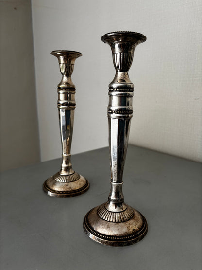 Bougeoirs Flambeaux Démontables en Bronze Argenté Style Louis XVI grand modèle, 28cm