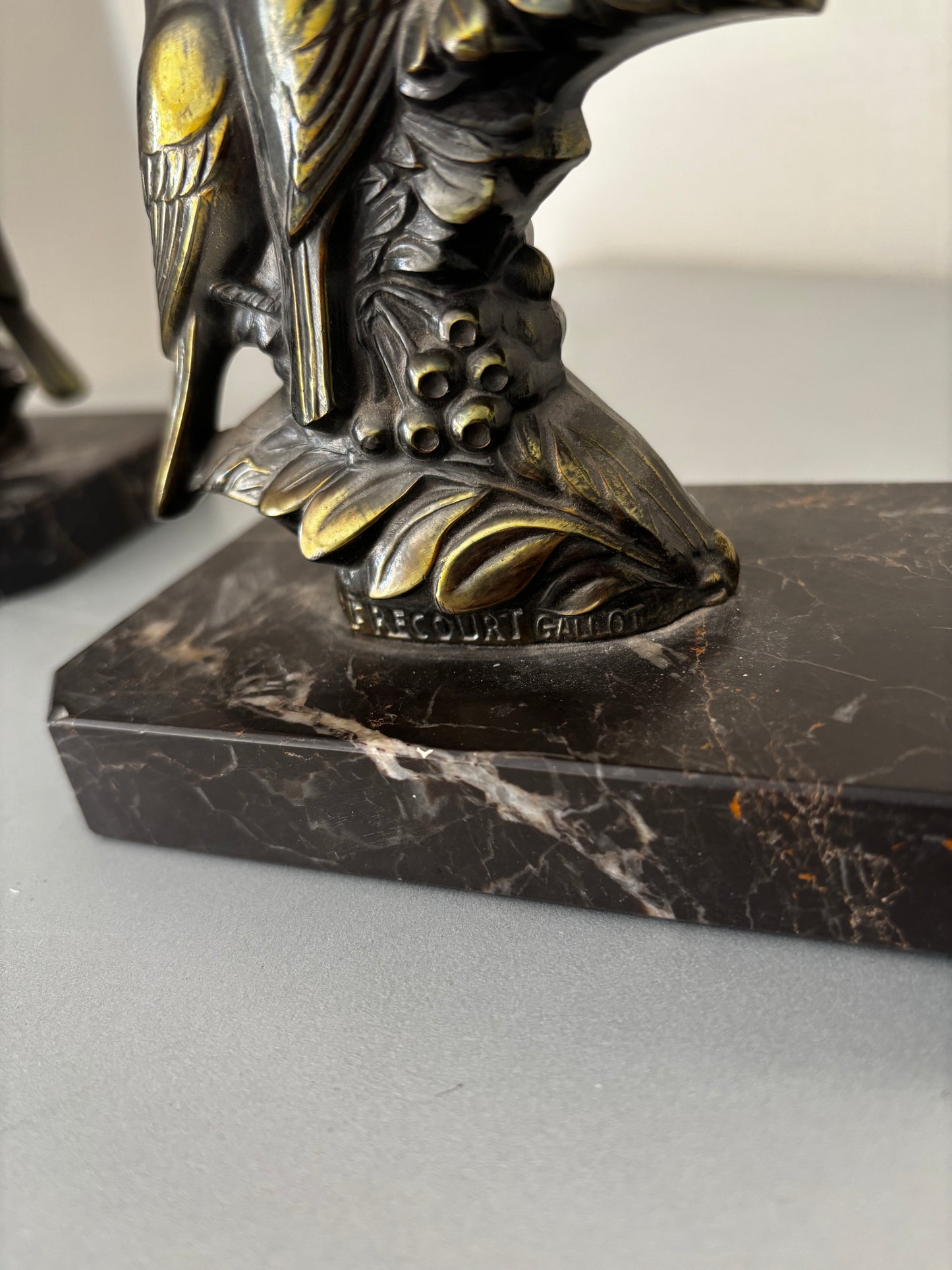 Serre-Livres art déco signé Maurice Frécourt - Éditeur Gallot , régule à patine bronze.