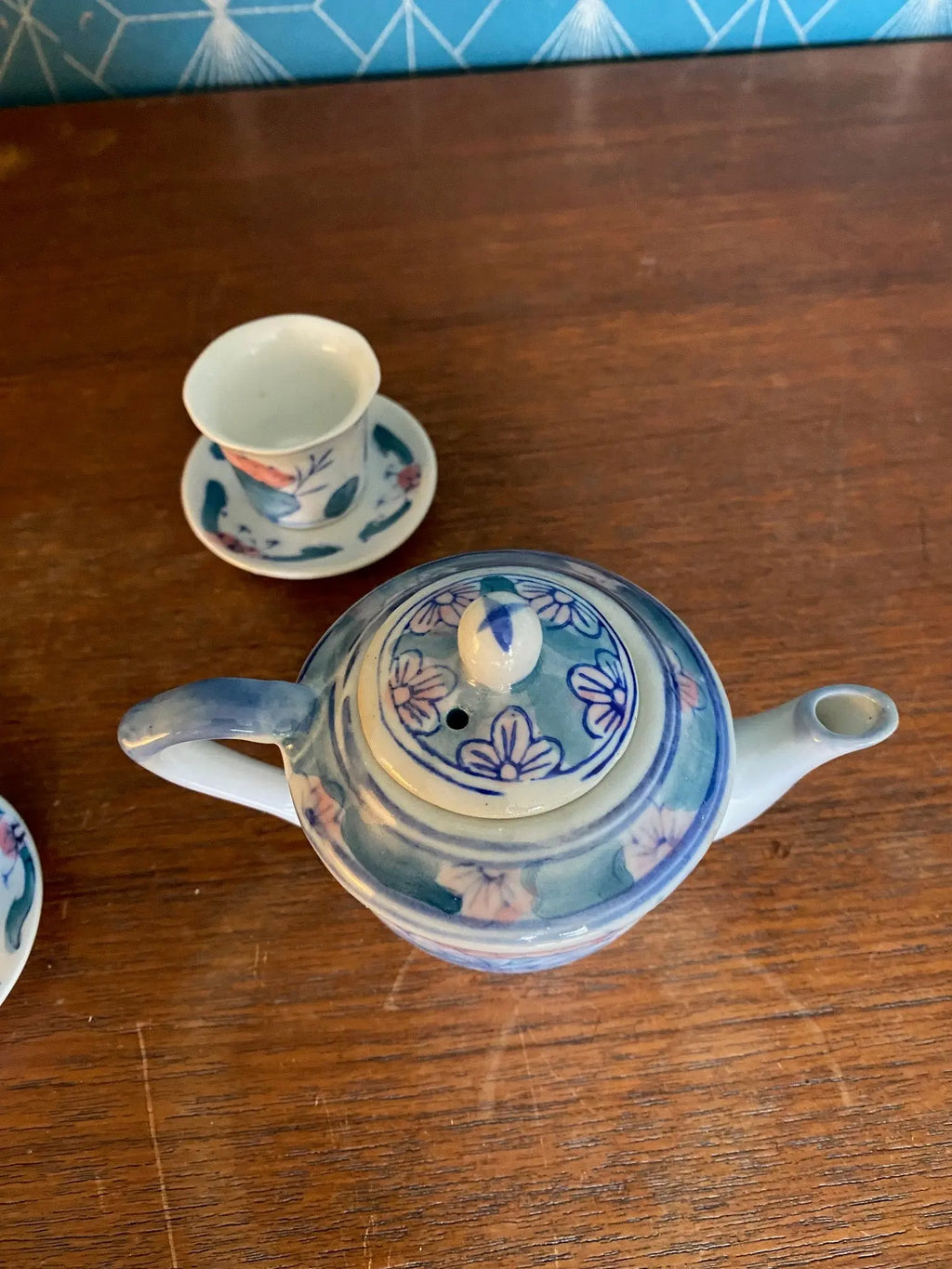 Porcelaine Chinoise, théière, Tasse et Sous-tasse en Porcelaine blanche d'Asie. Antiquités de France