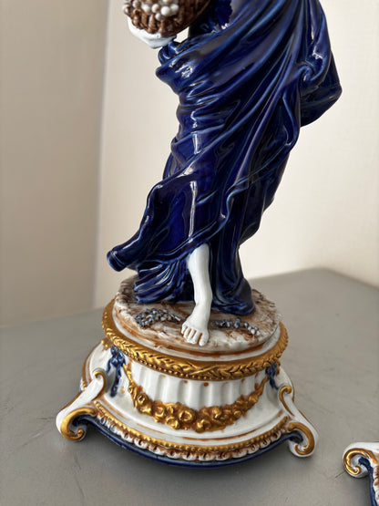 Statuettes allégorique en Porcelaine Capodimonte de Tiche, signées Gallotti Bleu Cobalt et or 33cm