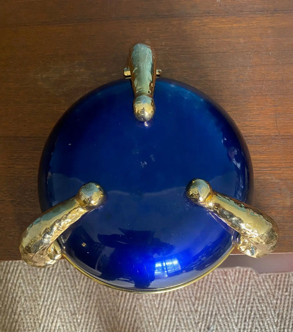 Centre de table art déco, à décors de trompes, dorée à l'or fin, et bleue, 1920 Antiquités de France