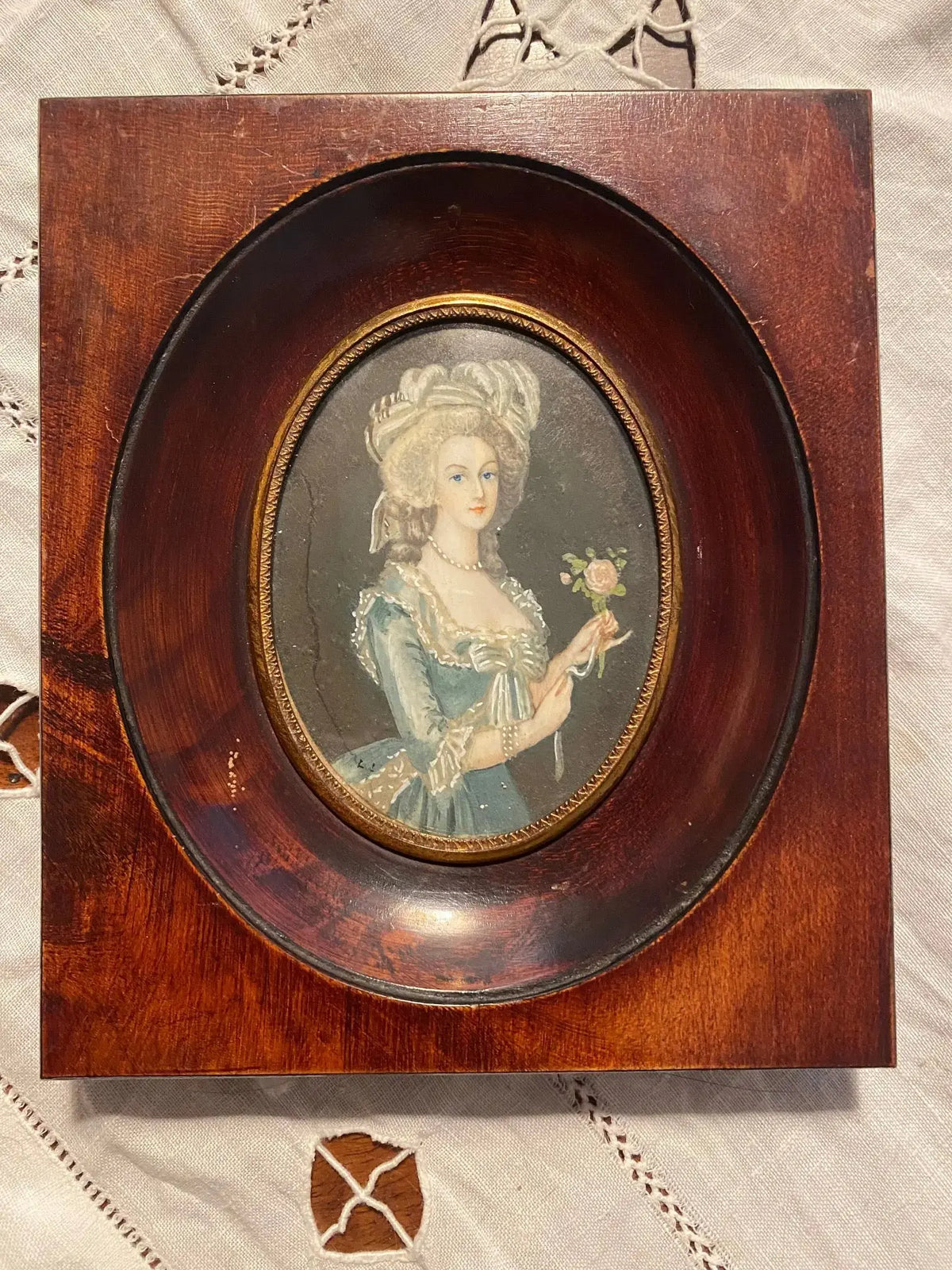 Portrait miniature XIXème – Marie Antoinette, huile, école française, 8 cm, signé-{{shop name}}